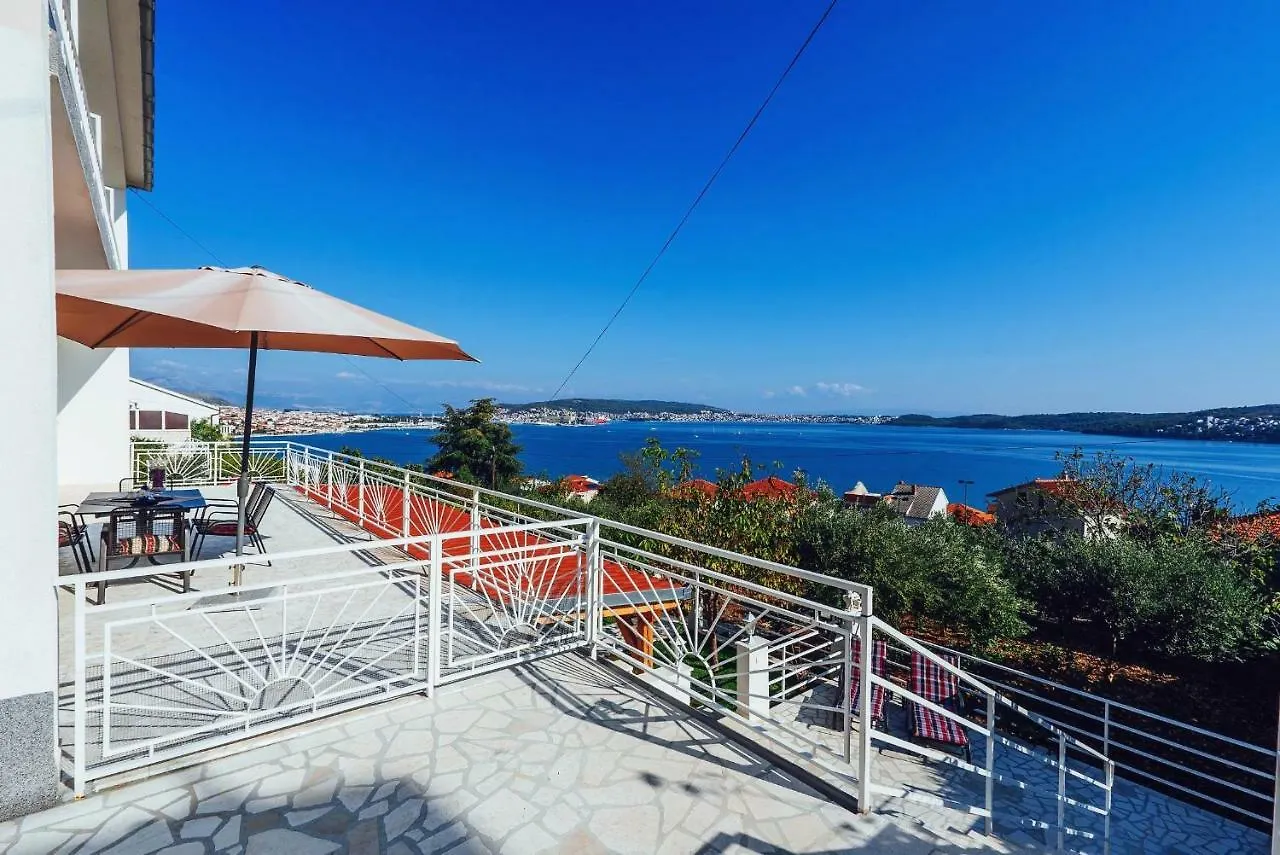 טרוגיר Apartmani Simundic